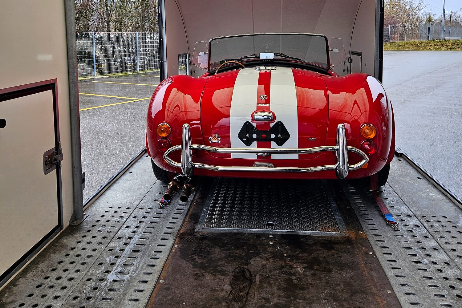 AC Cobra on Under Cover’s exclusive vehicle transport